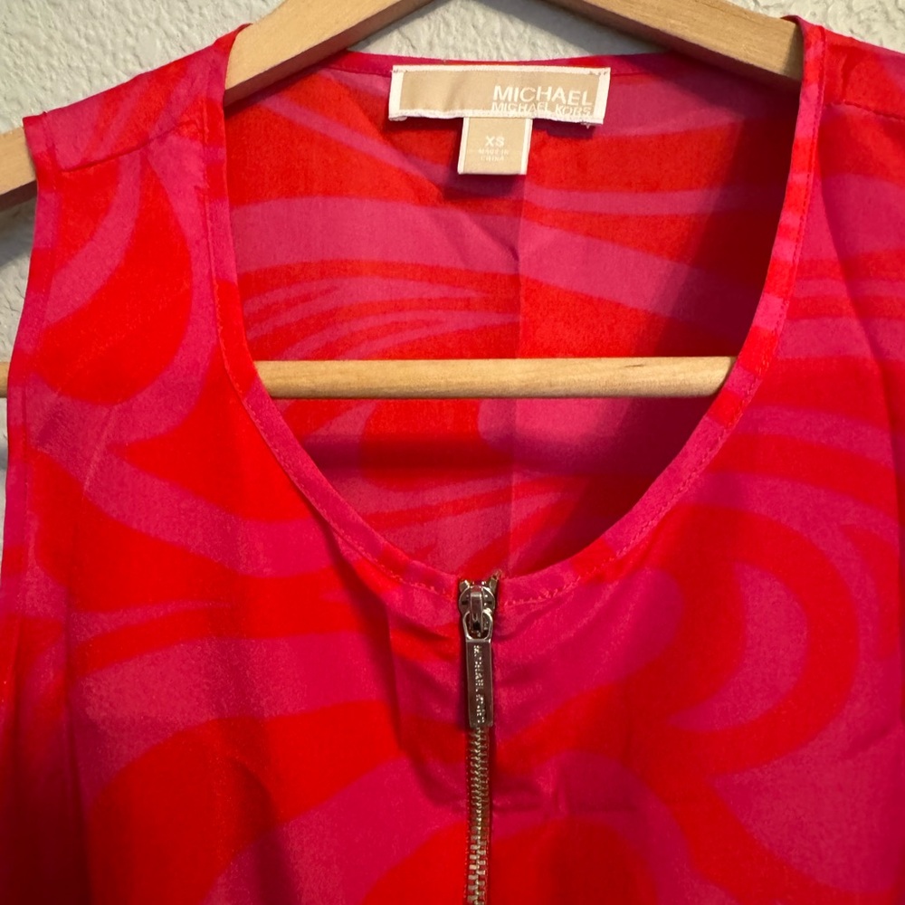 Michael Michael Kors Red & Pink Swirl Sleeveless Top with Zipper XS - Picture 5 of 7